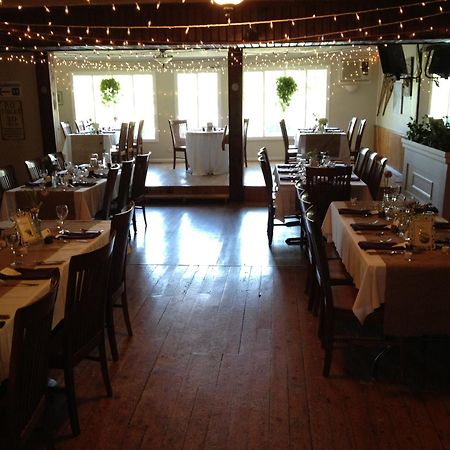 The Cove Inn Westport المظهر الخارجي الصورة