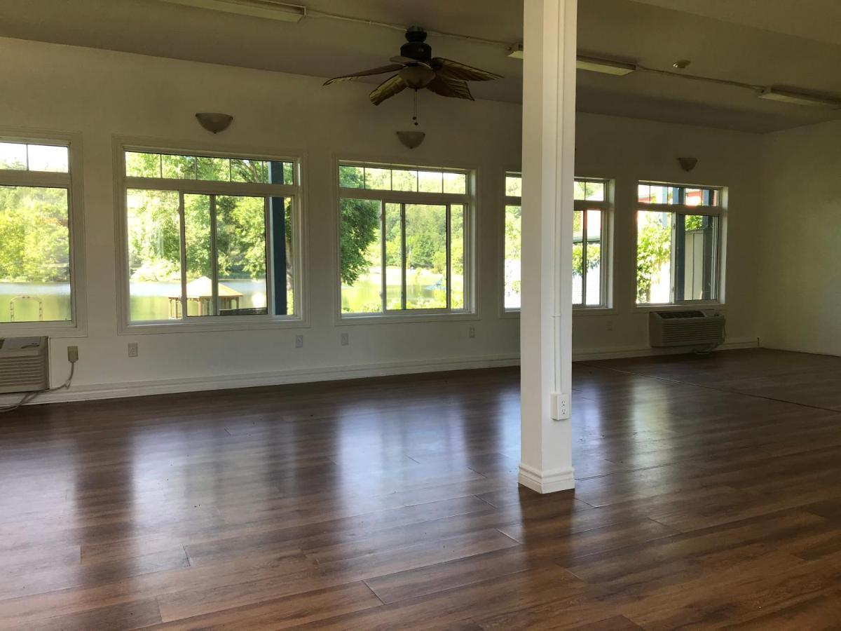 The Cove Inn Westport المظهر الخارجي الصورة