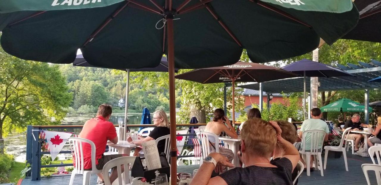 The Cove Inn Westport المظهر الخارجي الصورة