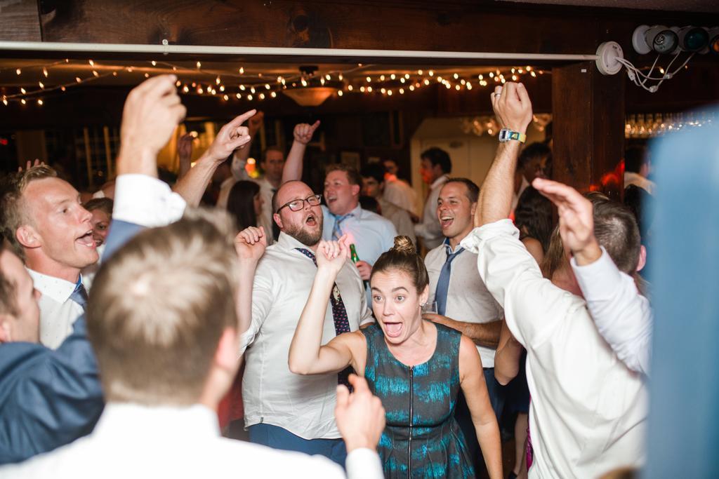 The Cove Inn Westport المظهر الخارجي الصورة